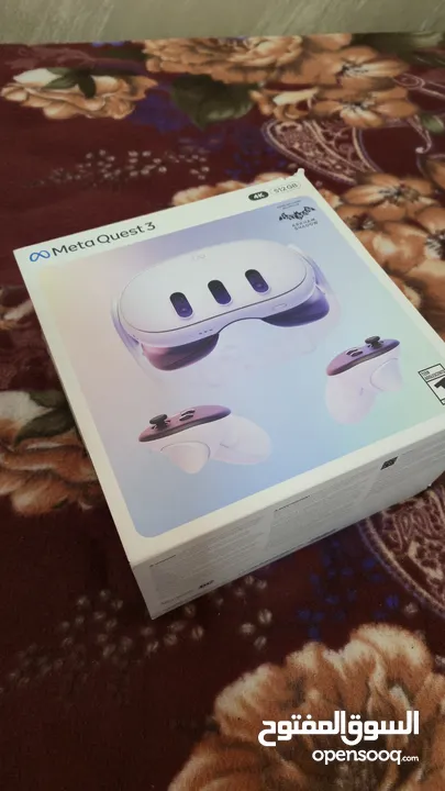 Meta quest 3 512GB + charger تم شراءها بنهاية شهر أربعة بسعر 425