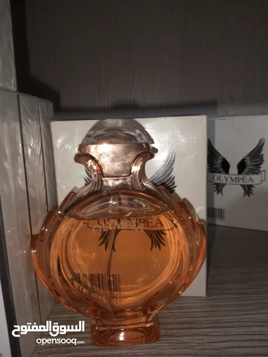 اجمل العطور وصلتنا تشكيله جديده من العطور يتوفر عده انواع تابعونا اي ثلاث عطور
