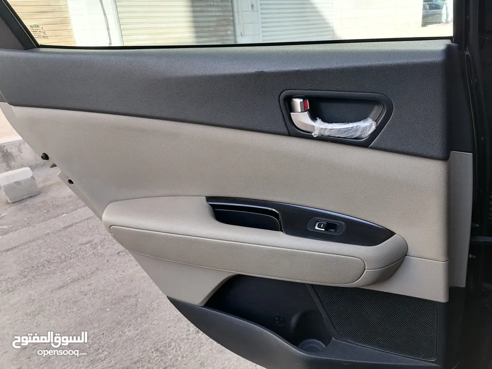 كيا اوبتيما KIA Optima 2017 لون اسود بحالة الوكاله استخدام شخصي البيع كاش