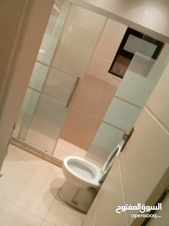 ستديو مفروش سوبر ديلوكس في منطقة شارع الجامعة الأردنية للايجار 245دينار شهري