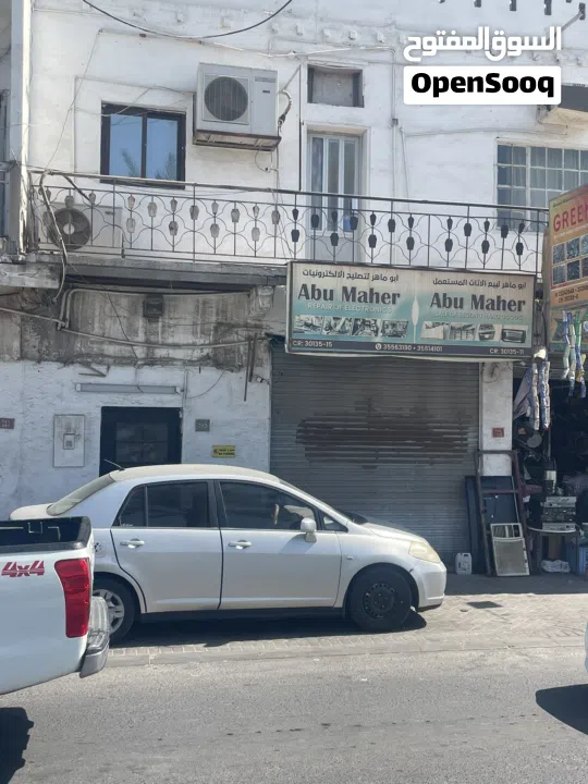 Shop For Rent in Jidhafs Maine Rood no 14  دكان للايجار في جدحفص على الشارع العام 14 في موقع مفتوح