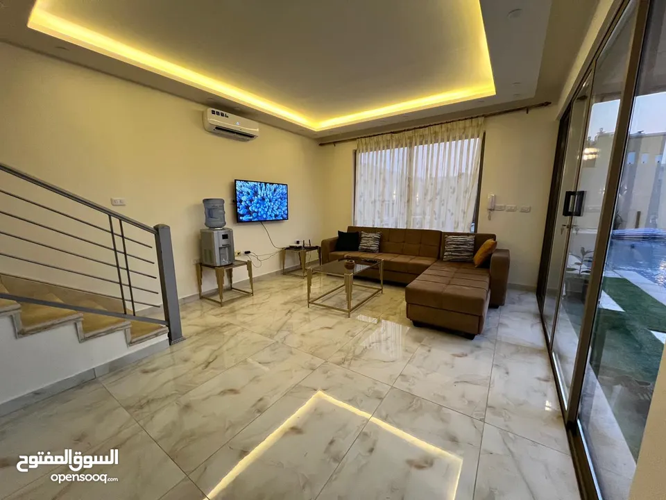 شاليه بمواصفات فاخره في البحر الميت للبيع