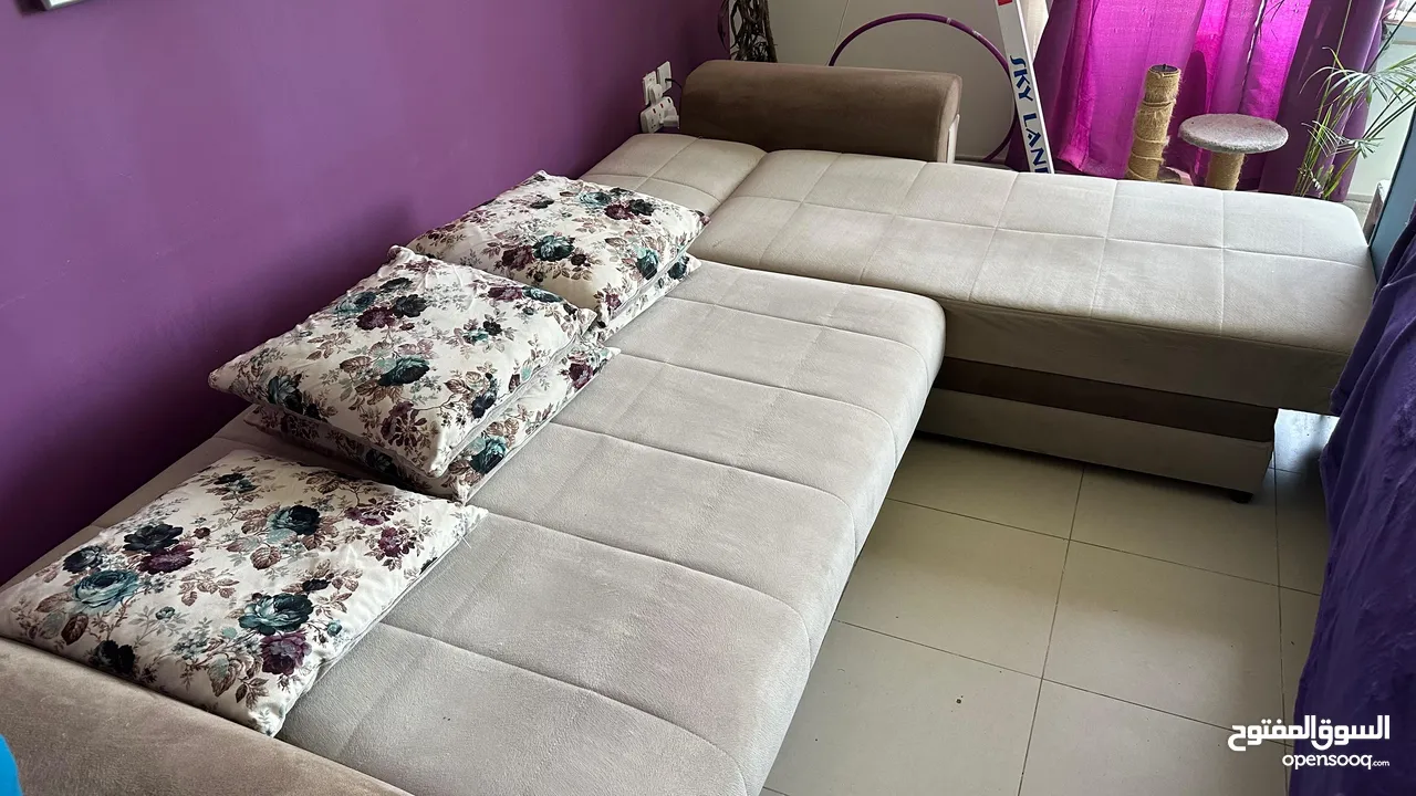 كنب صوفا بد عصري AMAZING BARGAIN Good sofa bed big under storage sponges are done recently