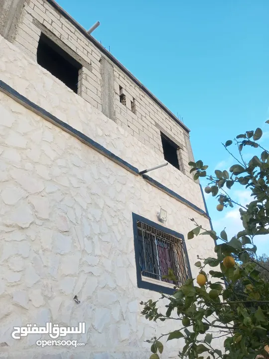 بيت مستقل طابقين للبيع