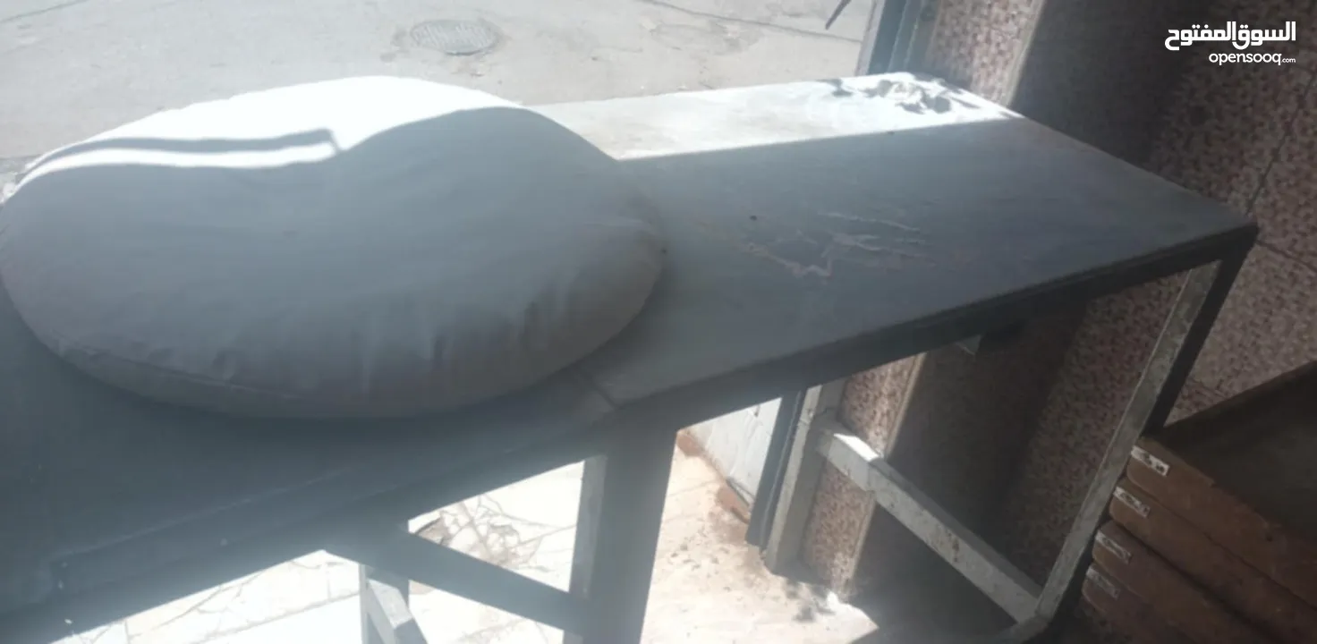 عدة مخبز للبيع صينيه دوارة عجانه حلبي وفروش وطاوله وصاج