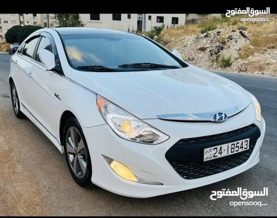 هيونداي سوناتا هايبرد أمريكي 2400 cc موديل  2012 فل عدا الفتحة للبيع أو بدل على سيارة كهرباء