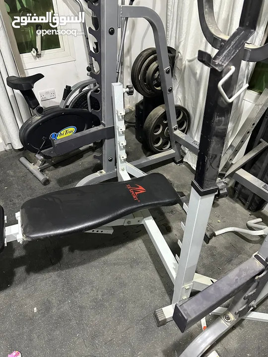 home gym foldable bench  جم منزلي قابل للطي