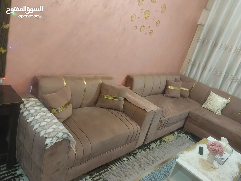 طقم كنب كورنر استخدام اشي بسيط