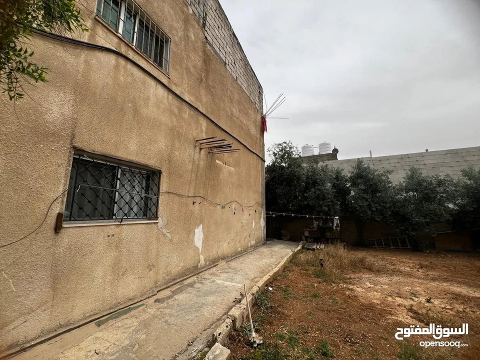 بيت مستقل طابقين للبيع في الجويدة حي الباير