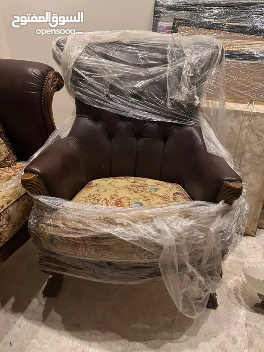 طقم اثاث غرفة صالون اشلي بحالة جيدة للبيع