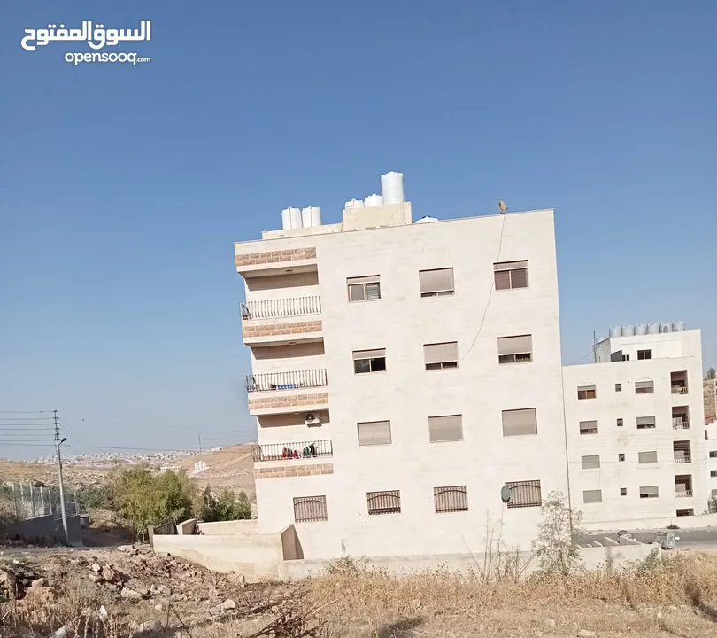 شقة شبه جديدة للبيع