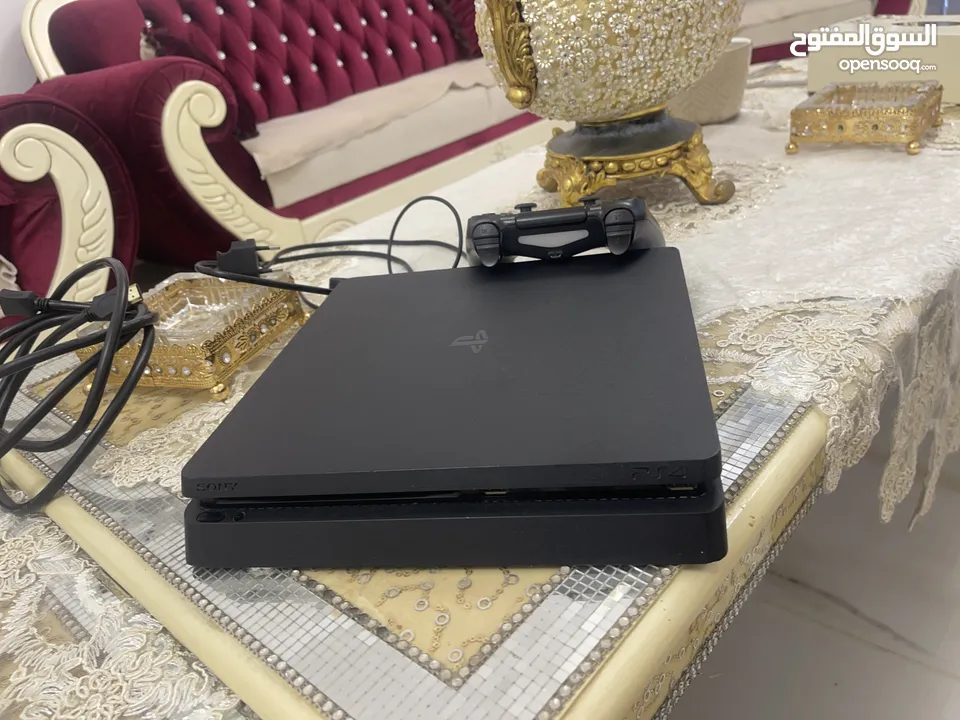PlayStation 4 slim 1TB