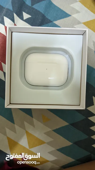 Airpods Pro Master copy is in very good condition like brand new