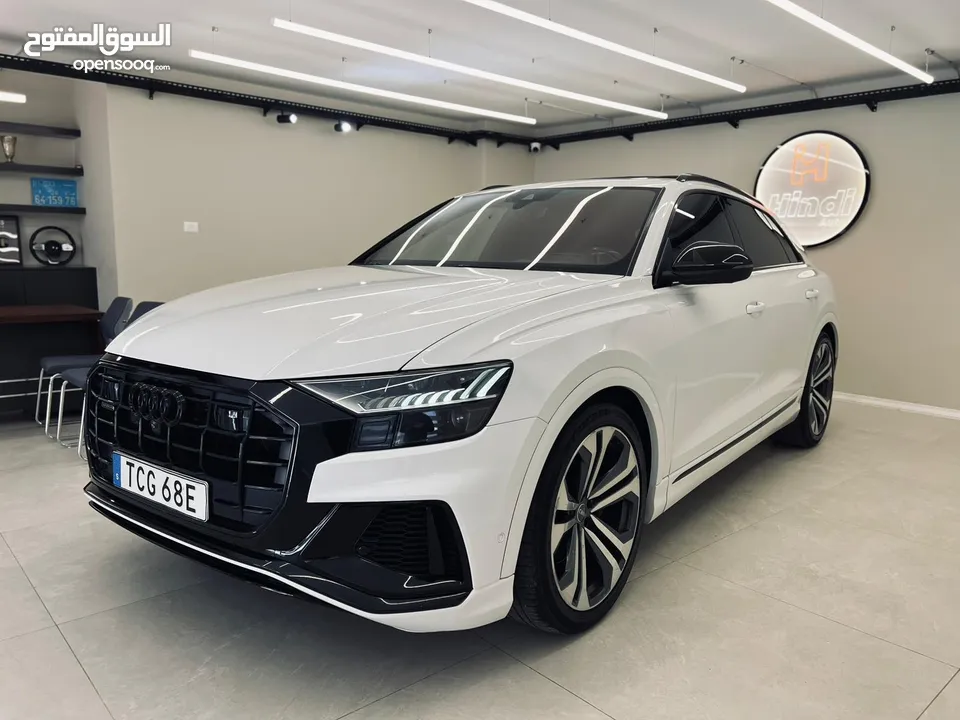 AUDI Q8 فل+++++++