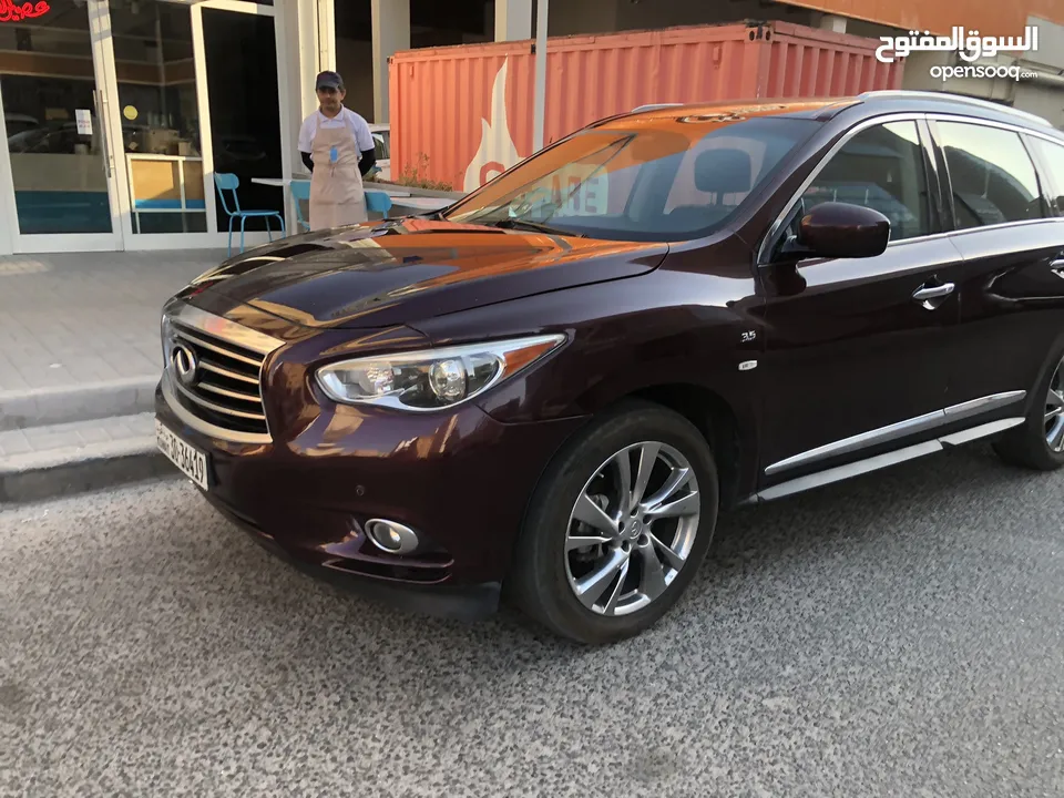 للبيع جيب انفنتي Qx60 موديل 2014 فل اوبشن بحللة ممتازه