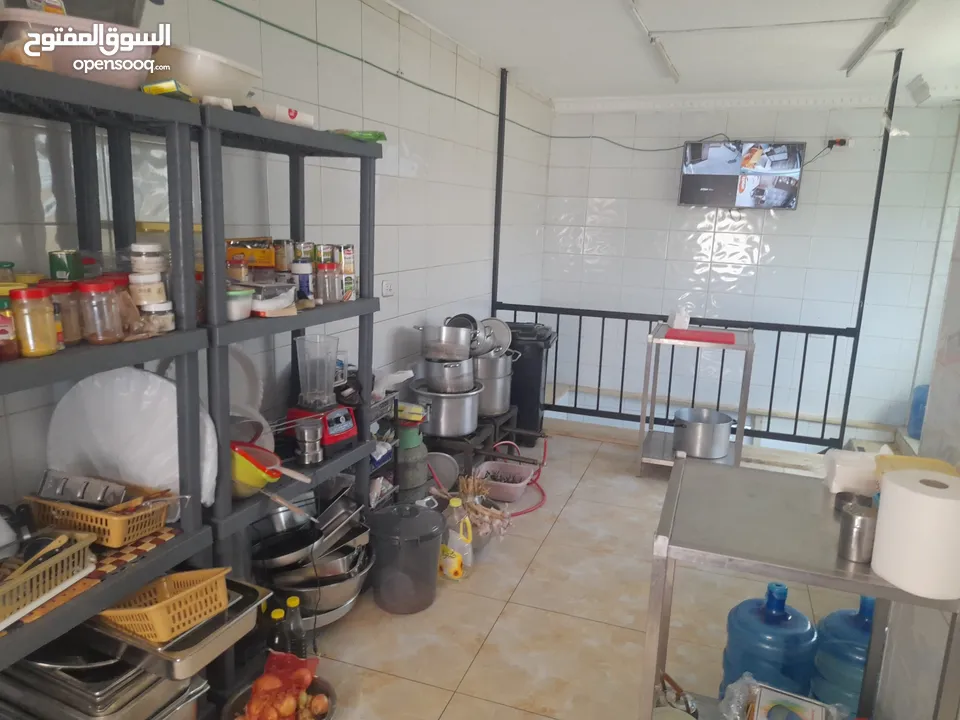 مطعم مع تجهيزاته للبيع في الجندويل - البيادر