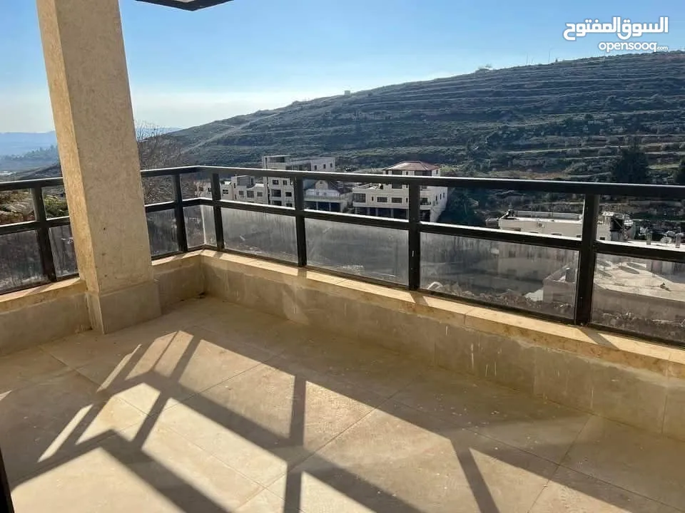 شقه للبيع في عين منجد