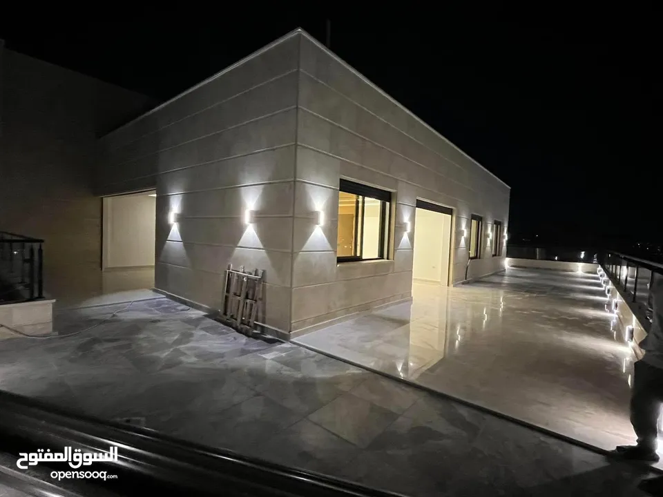 شقه روف طابقية مساحة 360 متر / 3  نوم ماستر  مشروع الظهير سكن خاص منطقه فلل