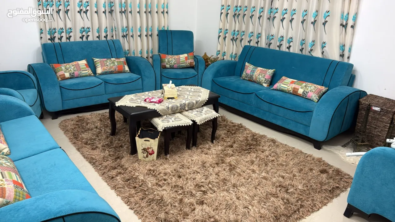 طقم كنب شبه جديد مستعملش