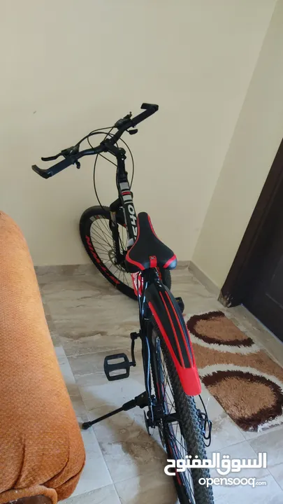 بسكليت بحالة الوكاله معو كل العده تبعتو