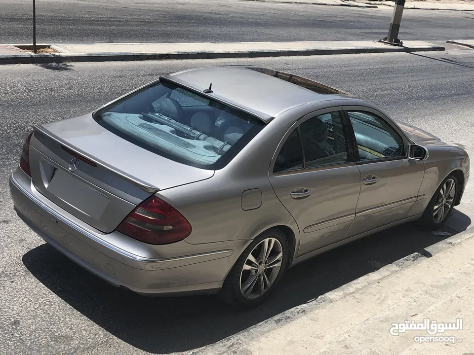 مرسيدس بنز 2005 e270