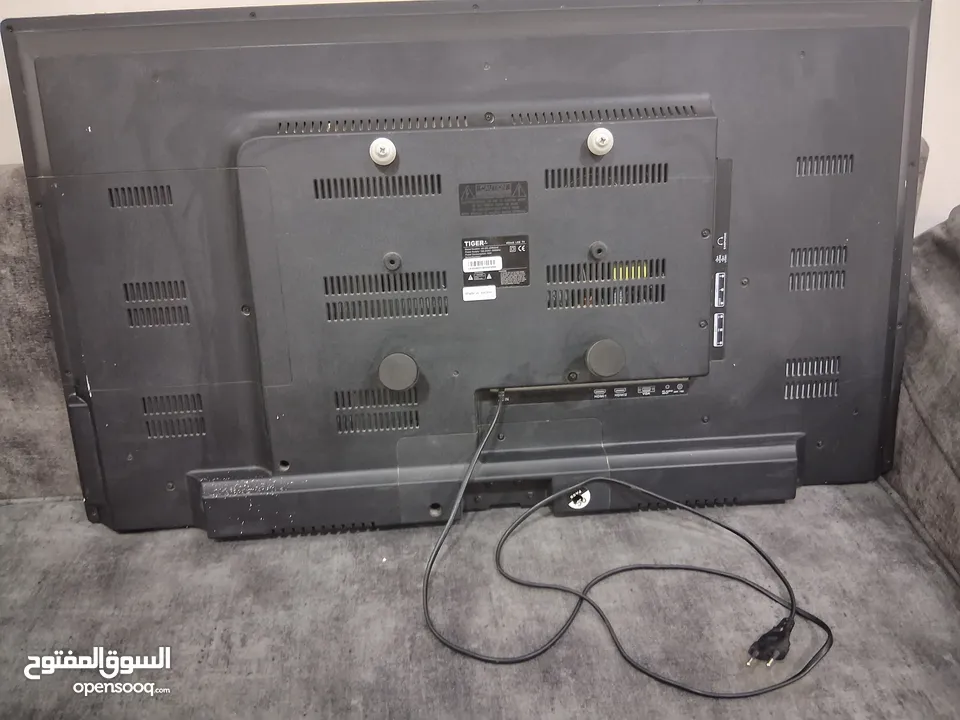 شاشة تلفزيون تايجر ستار 40 إنش LED TV بحالة ممتازة مع بكج للبيع