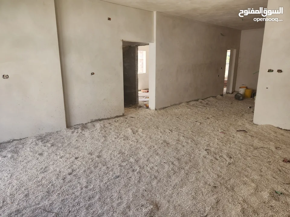 شقق عظم وجاهز شارع فرعون - خلف مدارس المناهل