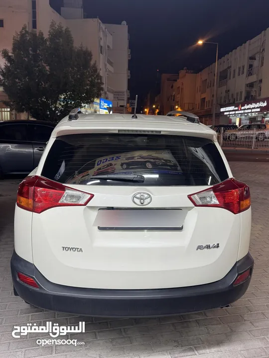 TOYOTA RAV4 2014 MODEL (EXCELLENT CONDITION) URGENT SALE!