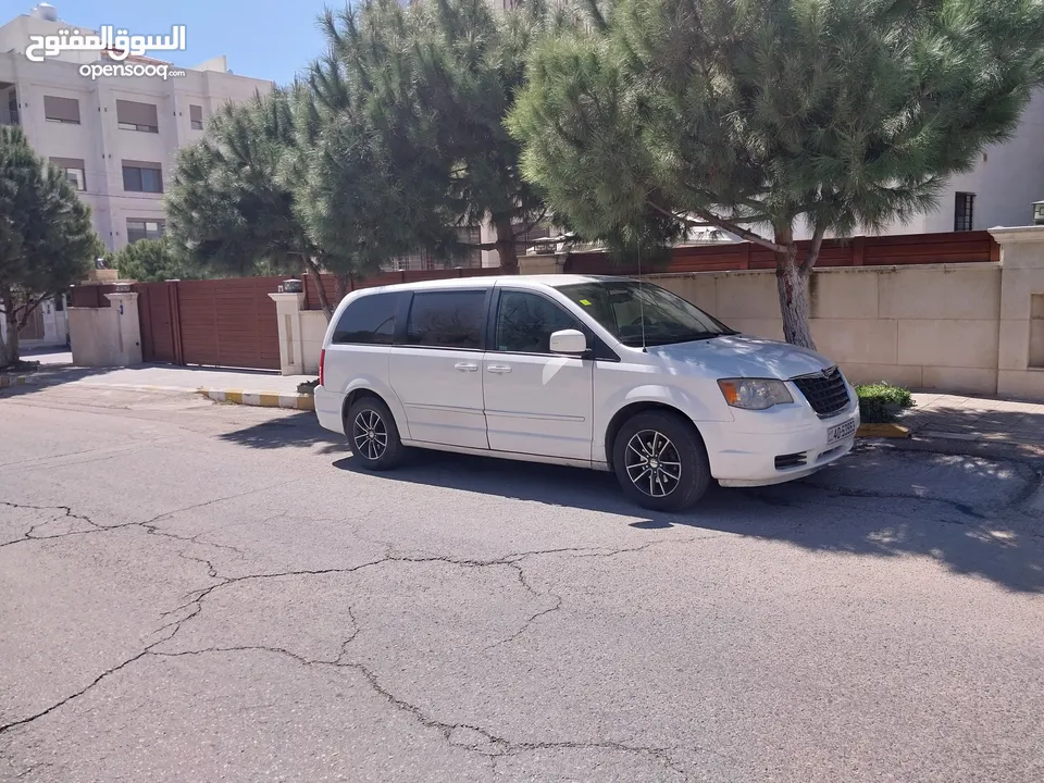 chrysler town 2008 فحص كامل تب نظافة  7مقاعد VIP