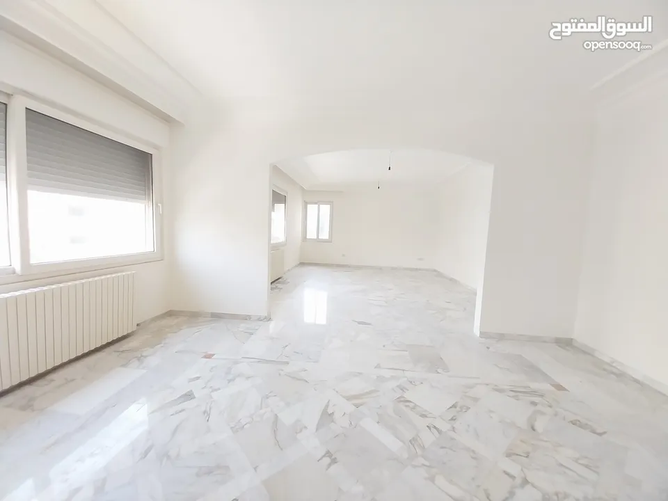 شقة للايجار في عبدون  ( Property 33776 )-175106972
