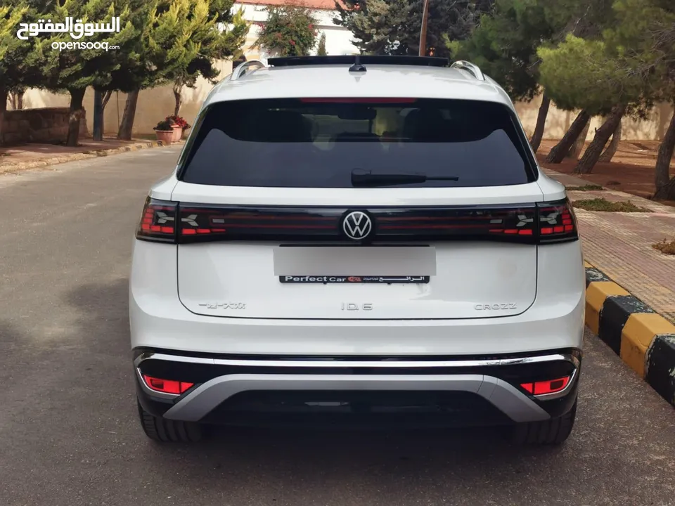 ID6 CROZZ PRO PIANO BLACK 2024 البيع كاش أو أقساط