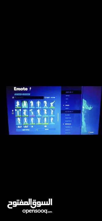 حساب Fortnite للبيع بشتغل بس على البلاستيشن قديم من 2017