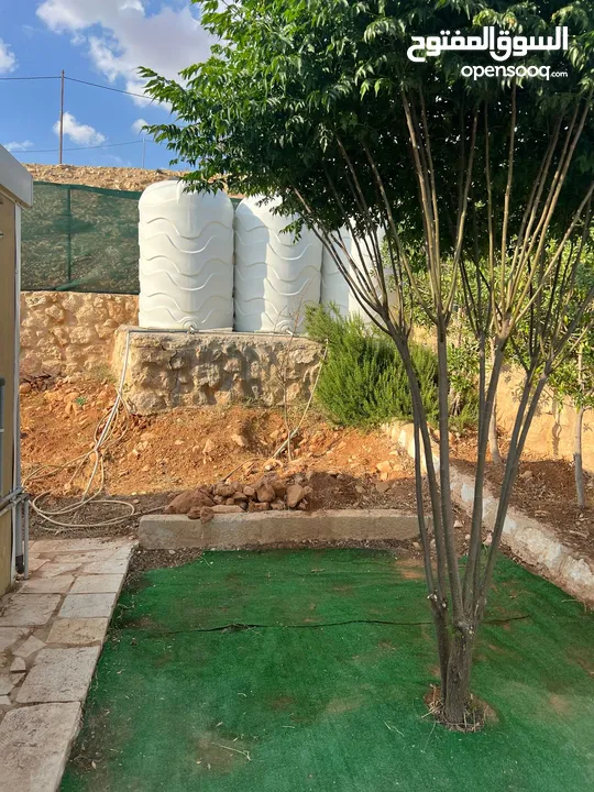 شاليه. على مساحة أرض 500 متر بقوشان مستقل