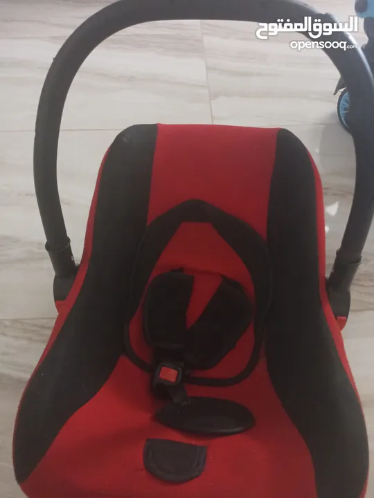 كرسي بيبي (كوت أو كارسيت ) للمنزل أو للسياره مستعمل للبيع