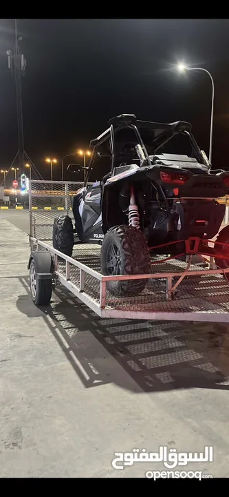 بولاريس 1000 RZR مع العربة