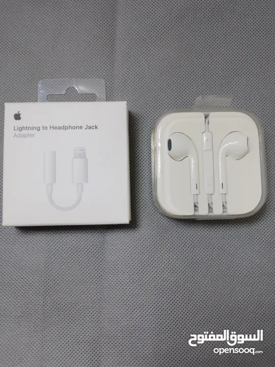 Original Apple EarPods Brand New sealed + Lightning to Headphone Jack (copy) Brand New sealed