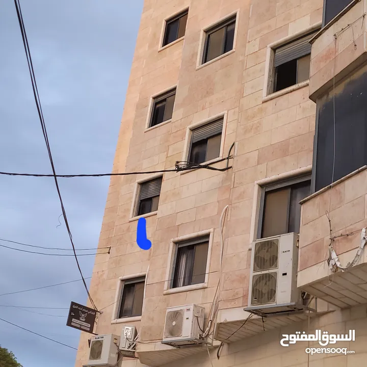 مكتب للبيع