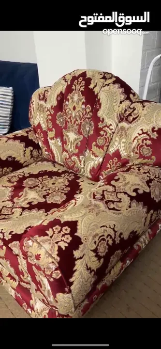 طقم كنب 7مقاعد مستعمل للبيع /اربد