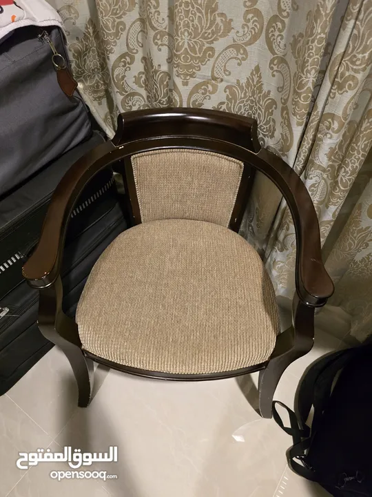 Wooden chairs for urgent sale