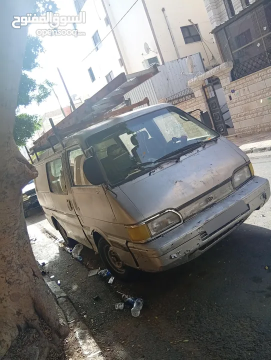 باص بيستا 1994