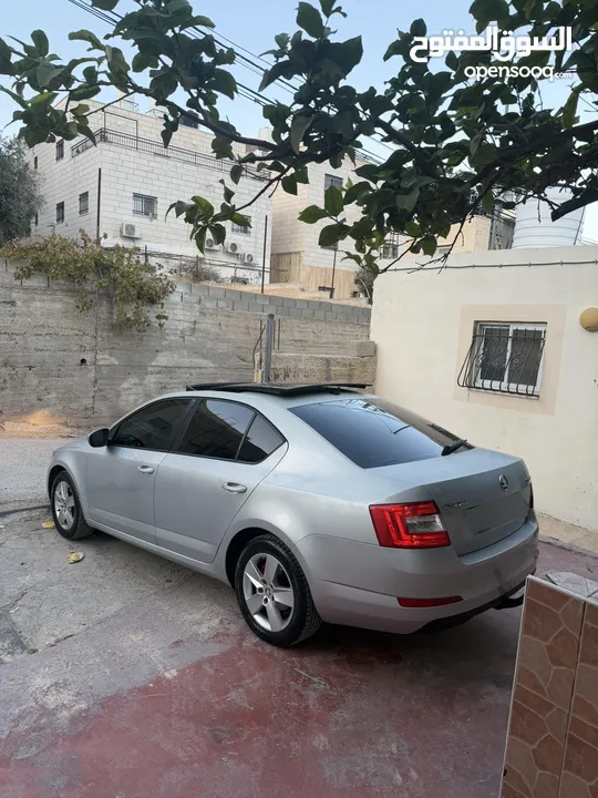 سكودا اكتافيا 2014 قير عادي للبيع