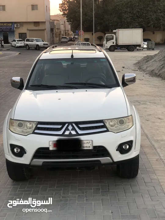 Mitsubishi Pajero Sport 2014 Full Option Sunnroof