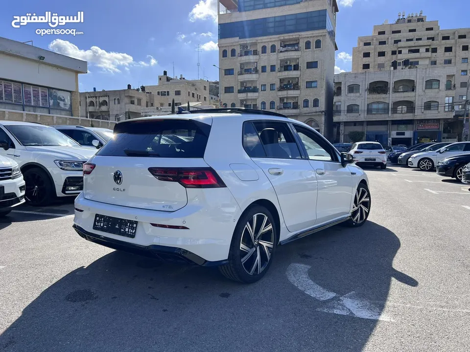 فولكس فاجن R جولف ترخيص 2022