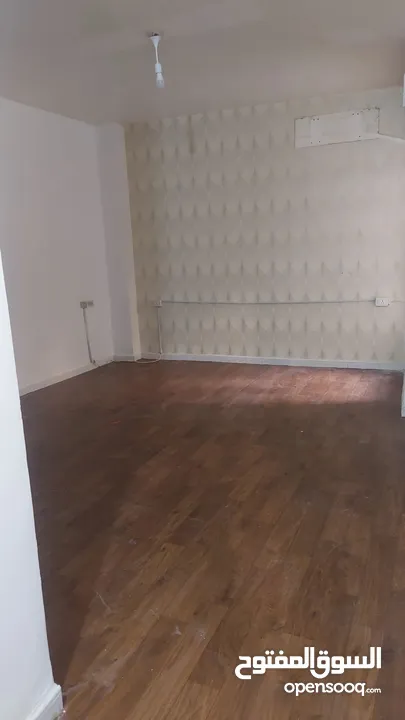 شقة مميزة أرضي مع حديقة