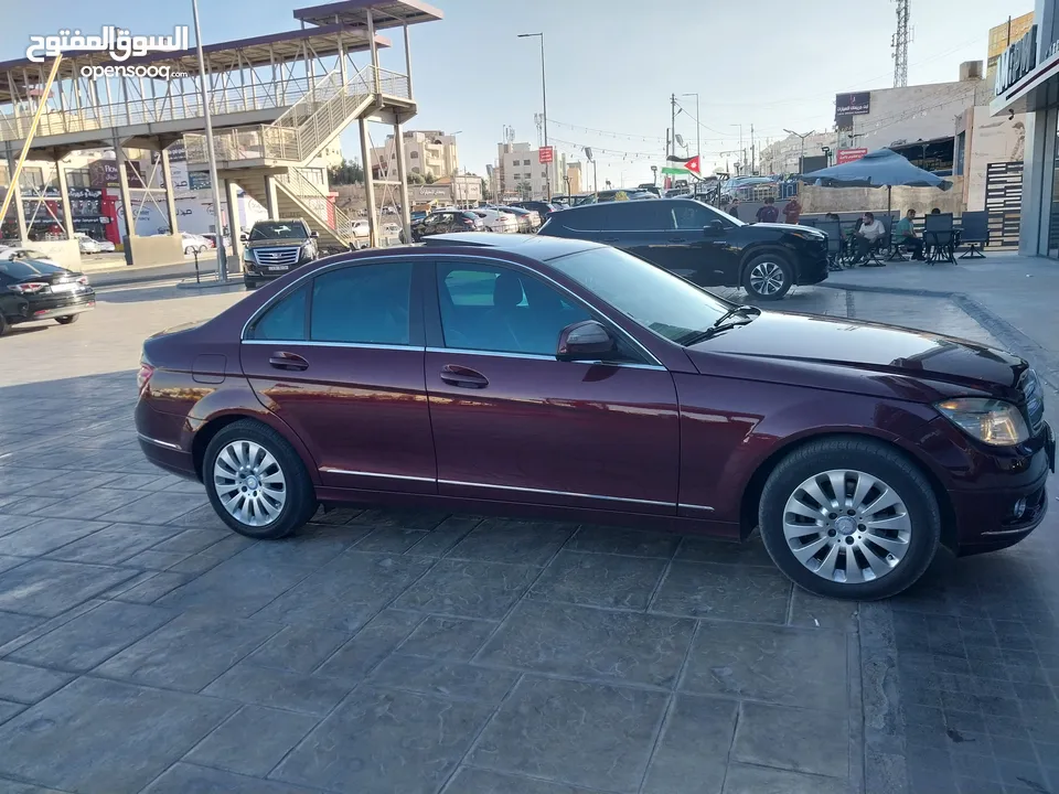 Mercedes-Benz C200 وارد الوكالة و صيانة الوكالة