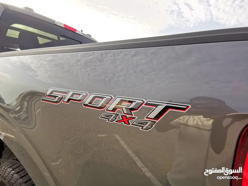 Ford F-150 XLT Sport - 2022 - Grey