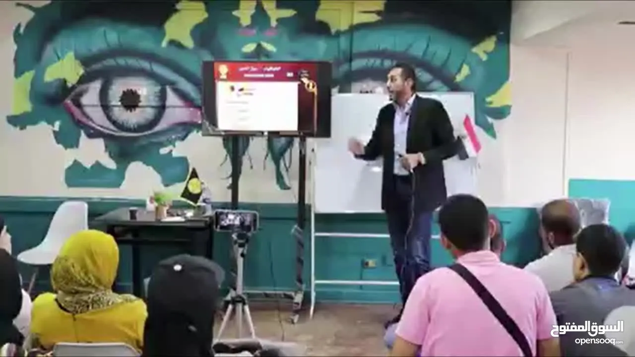 محاضر ومدرب دولي معتمد ومدرس اكاديمي للجامعات تخصص ادارة اعمال ومالية ومحاسبة عربي وانجليزي