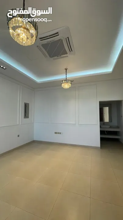 2ME9 Luxurious Fanciful Villa for rent in North Ghobra