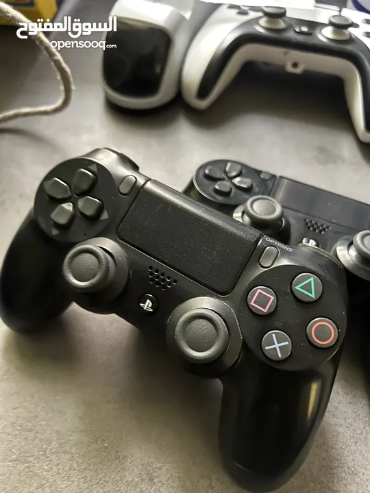 ايادي اصليةةة وكوبي بحالة الوكالة عالفحصص وكفالة شهر  للبيع ( متوفر عروض على الصيانه)Control ps4