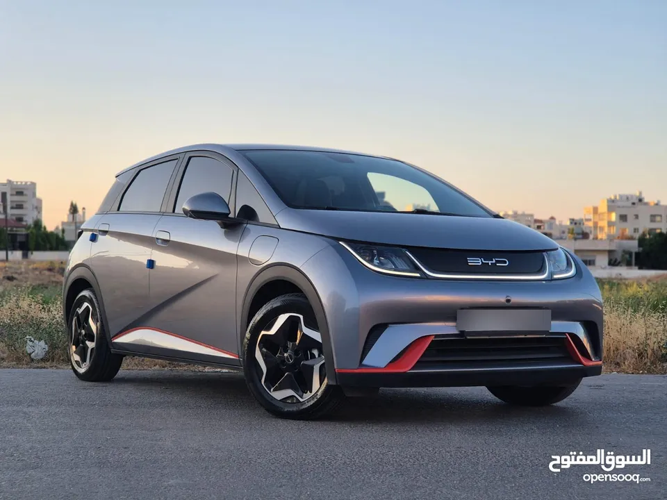 fashion- موديل 2022 BYD بي واي دي دولفين  لون فيراني ميتالك دهان الوكالة -5 كاميرات  فل كامل